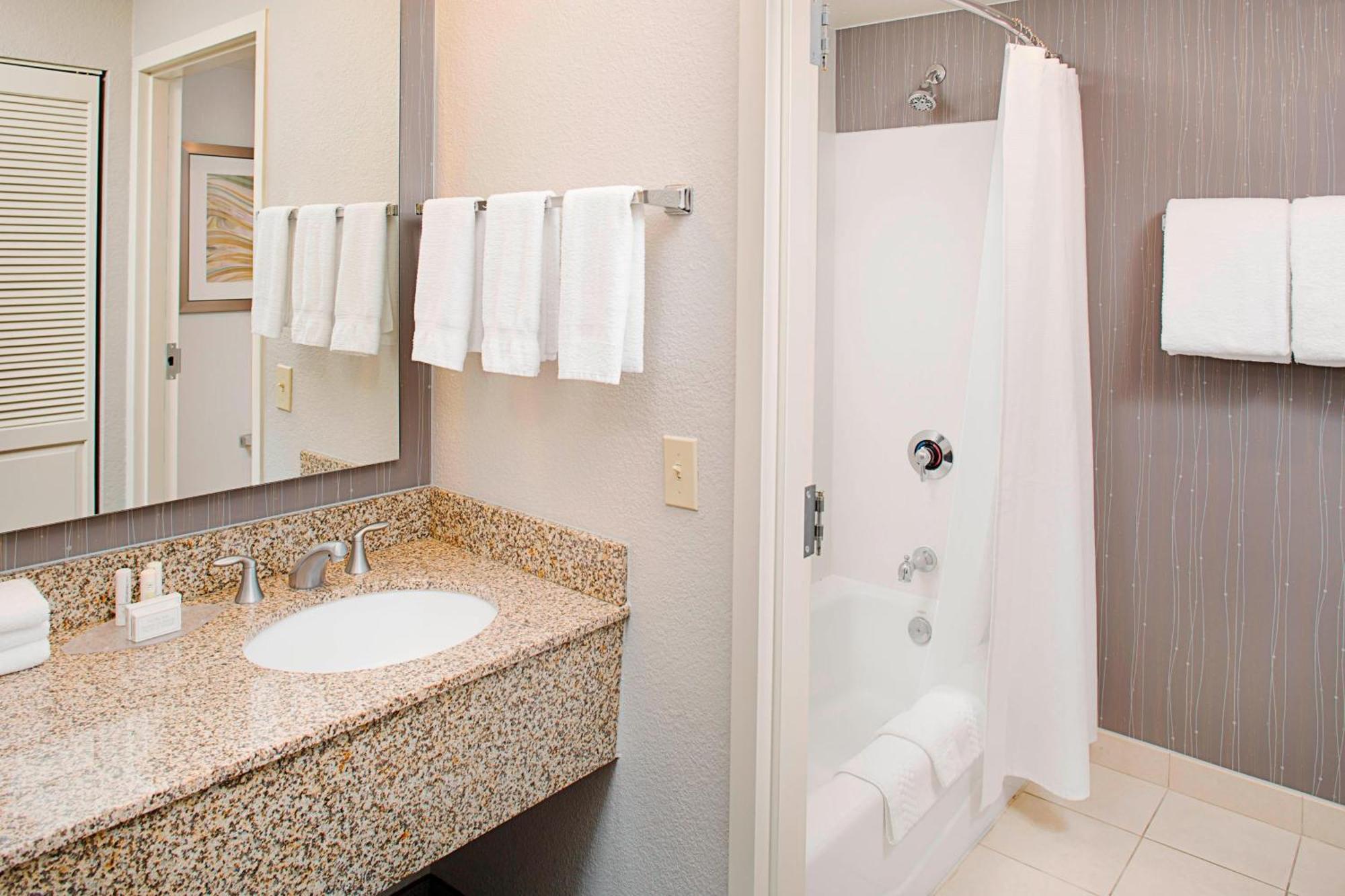 Courtyard By Marriott Tucson Williams Centre Hotel Buitenkant foto
