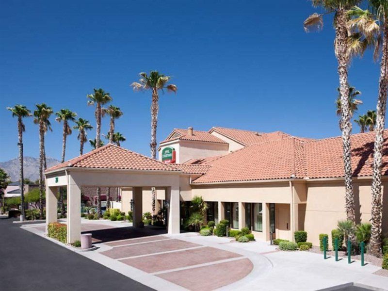 Courtyard By Marriott Tucson Williams Centre Hotel Buitenkant foto